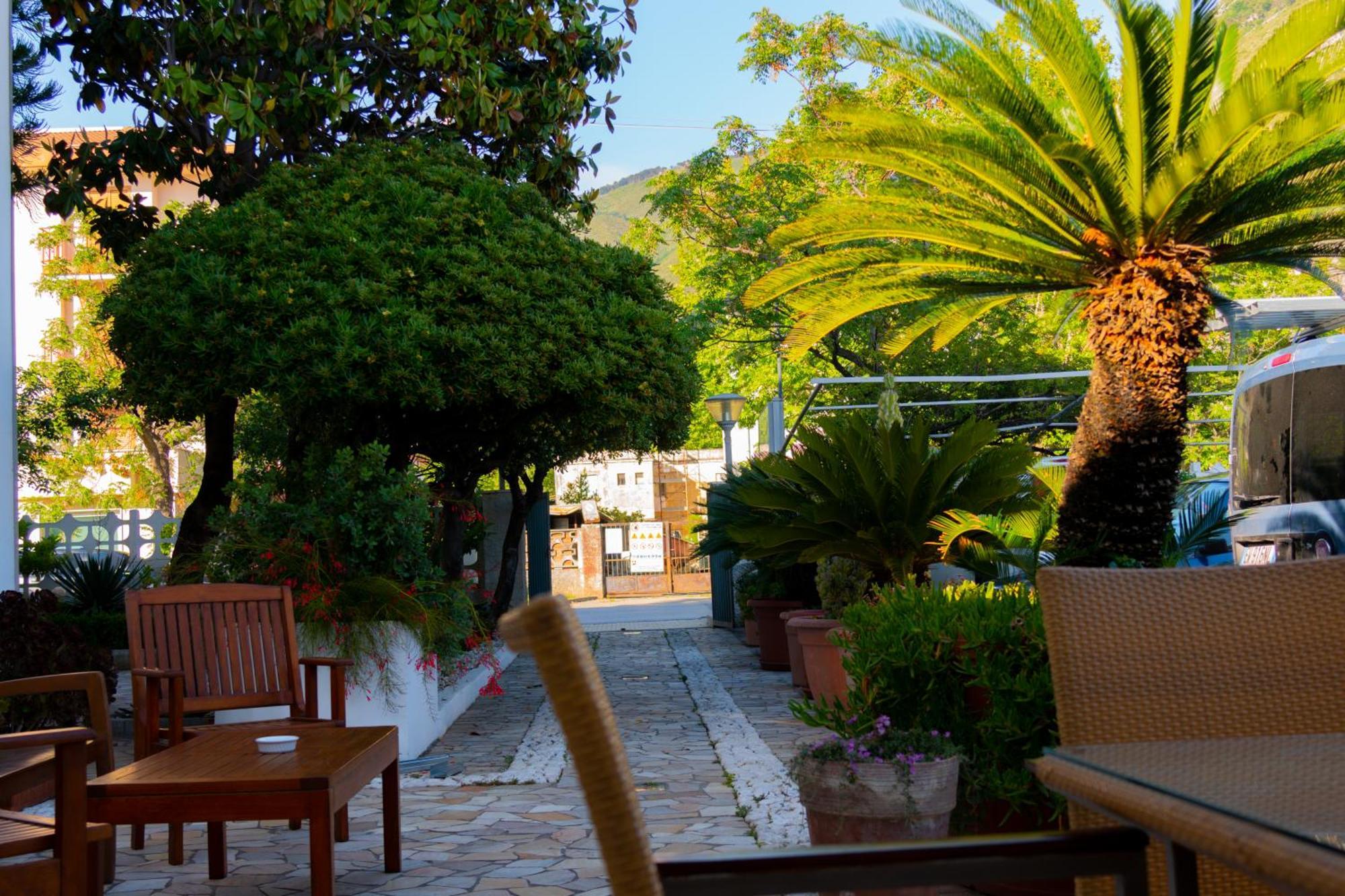 פראייה א מארה Hotel Garden מראה חיצוני תמונה