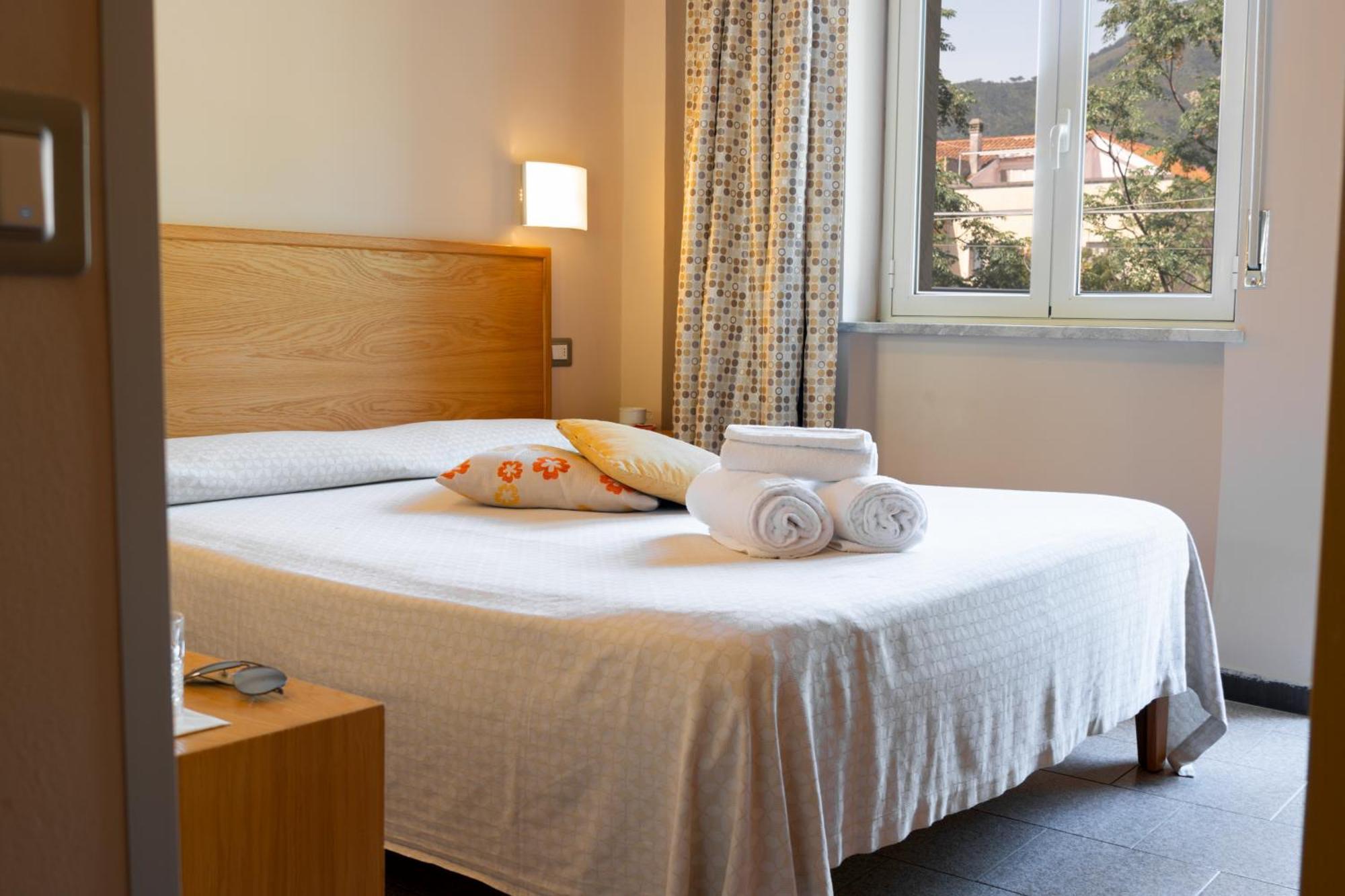 פראייה א מארה Hotel Garden מראה חיצוני תמונה